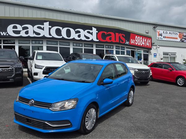 Volkswagen Polo Hatchback, Petrol, 2014, Blue