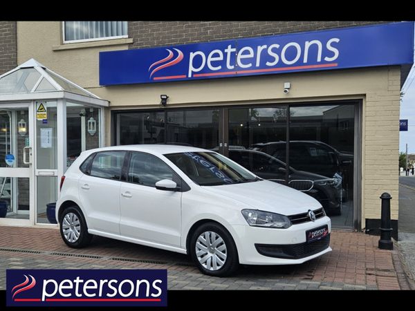 Volkswagen Polo Hatchback, Petrol, 2012, White