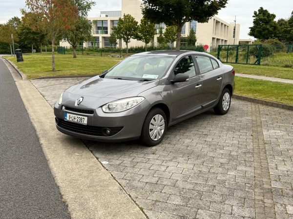 Renault Fluence Saloon, Diesel, 2011, Grey