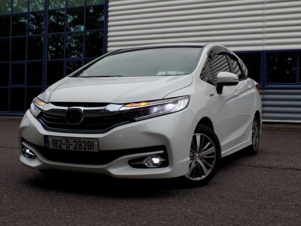 Honda Shuttle MPV, Petrol Hybrid, 2018, White
