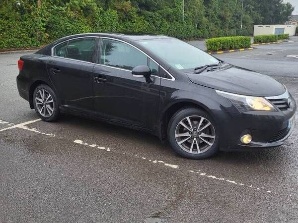 Toyota Avensis Saloon, Diesel, 2015, Black