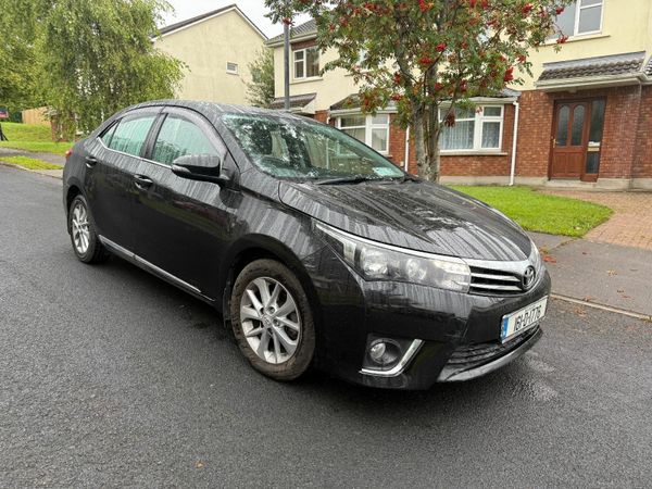 Toyota Corolla Saloon, Diesel, 2016, Black