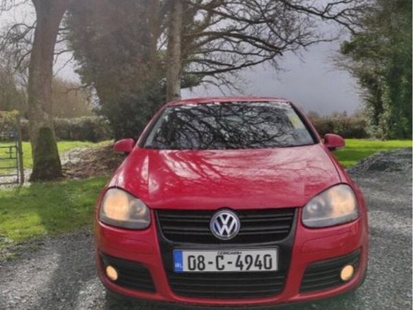 Volkswagen Golf Hatchback, Petrol, 2008, Red