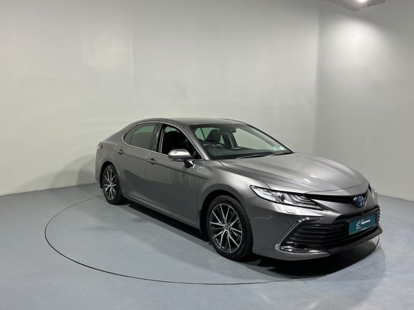 Toyota Camry Saloon, Petrol Hybrid, 2023, Grey