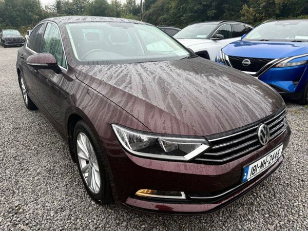 Volkswagen Passat Saloon, Petrol, 2018, Red