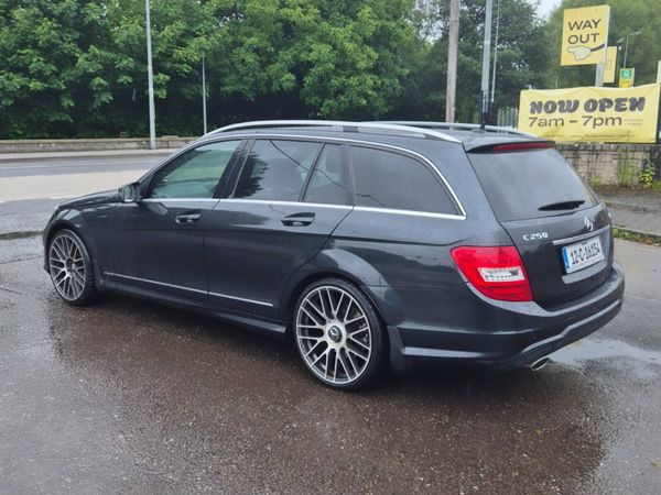 Mercedes-Benz C-Class Estate, Diesel, 2012, Black