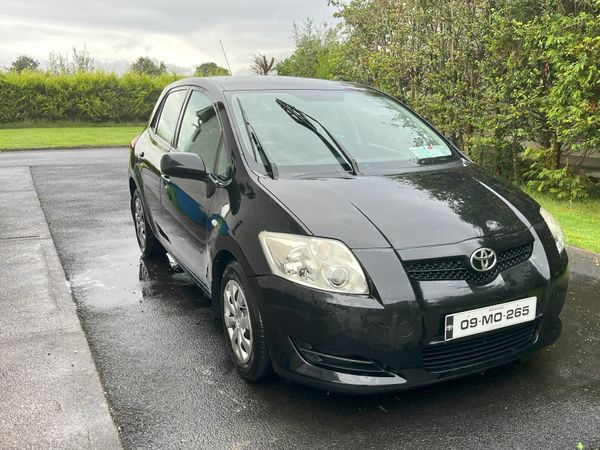 Toyota Auris Hatchback, Diesel, 2009, Black
