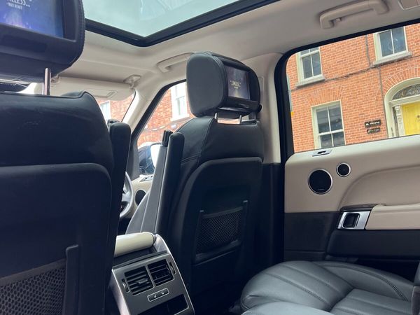 Land Rover Range Rover Sport SUV, Diesel, 2014, Black