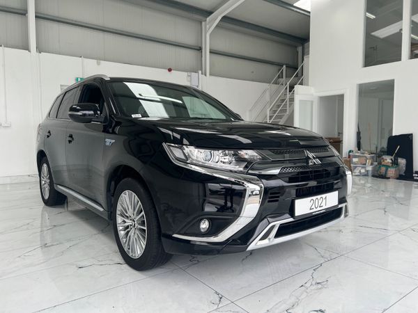 Mitsubishi Outlander SUV, Petrol Hybrid, 2021, Black