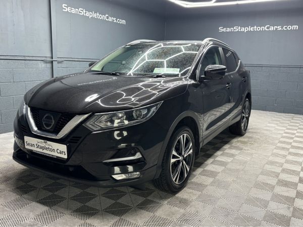 Nissan Qashqai Hatchback, Diesel, 2017, Black