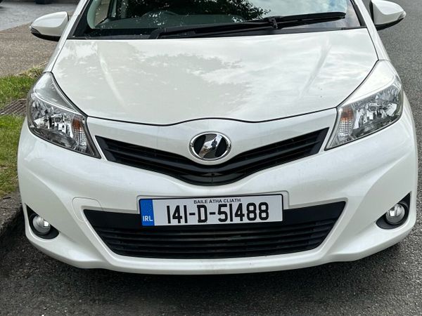 Toyota Vitz Hatchback, Petrol, 2014, White