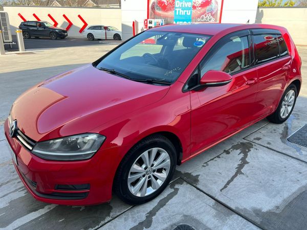 Volkswagen Golf Hatchback, Petrol, 2015, Red