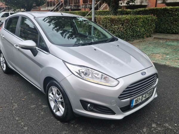 Ford Fiesta Hatchback, Petrol, 2016, Silver