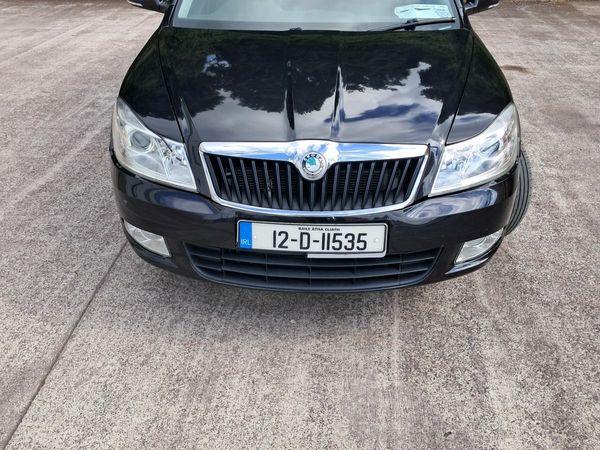 Skoda Octavia Saloon, Diesel, 2012, Black