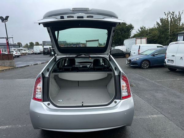 Toyota Prius Hatchback, Petrol Hybrid, 2014, Silver