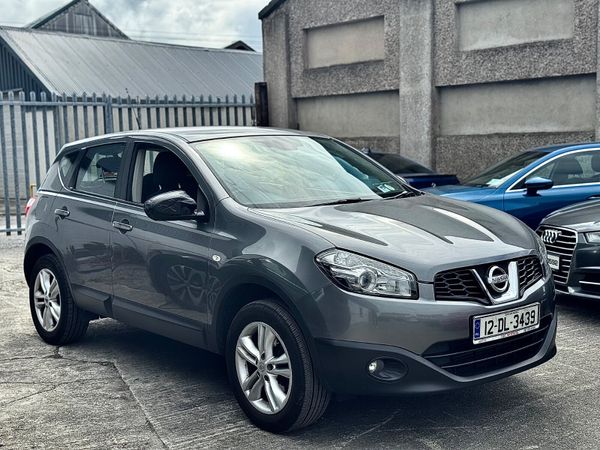 Nissan Qashqai Hatchback, Diesel, 2012, Grey