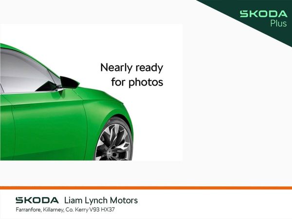 Skoda Fabia Hatchback, Petrol, 2022, Blue