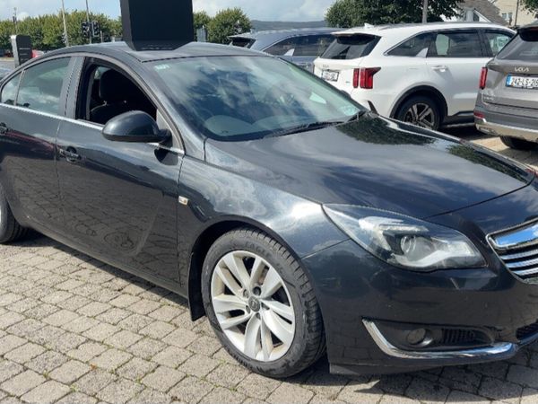 Opel Insignia Saloon, Diesel, 2015, Black