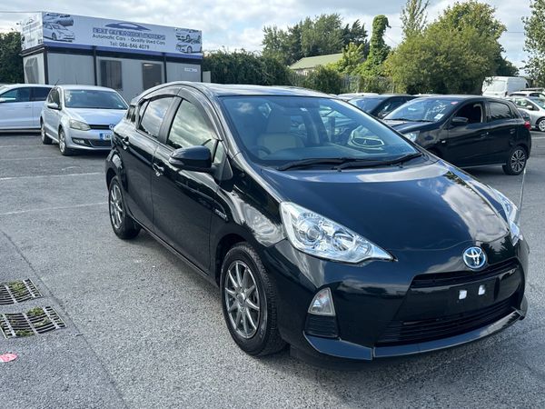 Toyota Aqua Hatchback, Petrol Hybrid, 2014, Black
