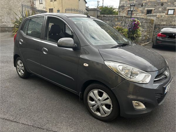Hyundai i10 Hatchback, Petrol, 2012, Grey