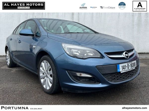 Opel Astra Saloon, Diesel, 2014, Blue
