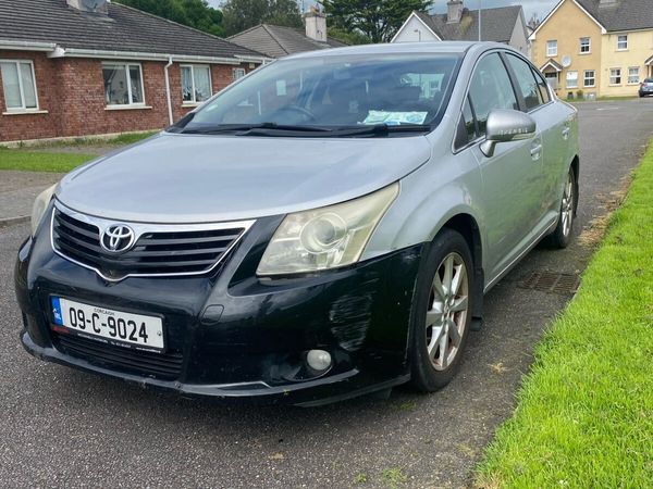 Toyota Avensis Saloon, Diesel, 2009, Silver