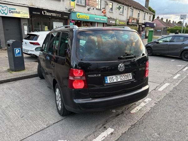 Volkswagen Touran MPV, Diesel, 2005, Black