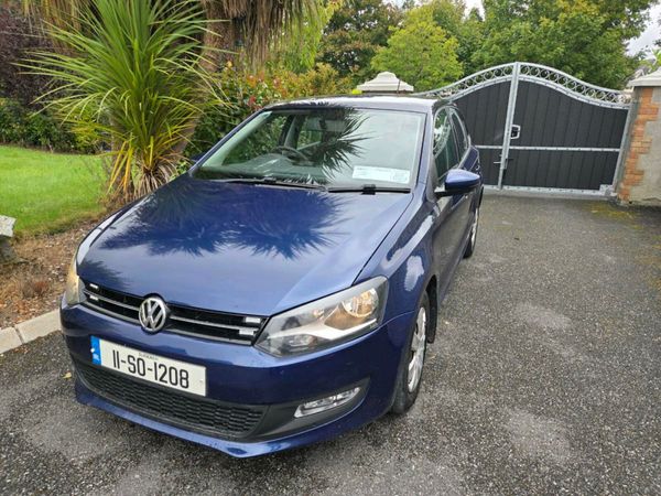 Volkswagen Polo Hatchback, Petrol, 2011, Blue