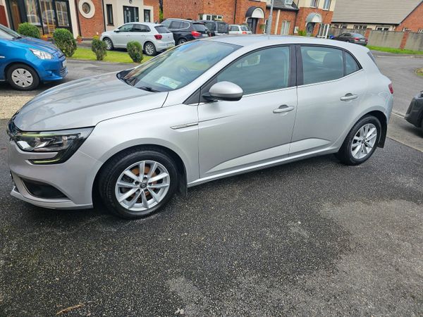 Renault Megane Hatchback, Diesel, 2017, Grey
