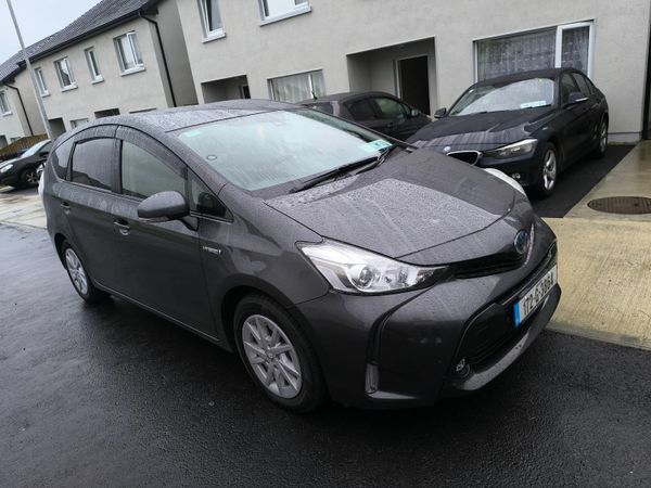Toyota Prius MPV, Petrol Hybrid, 2017, Grey
