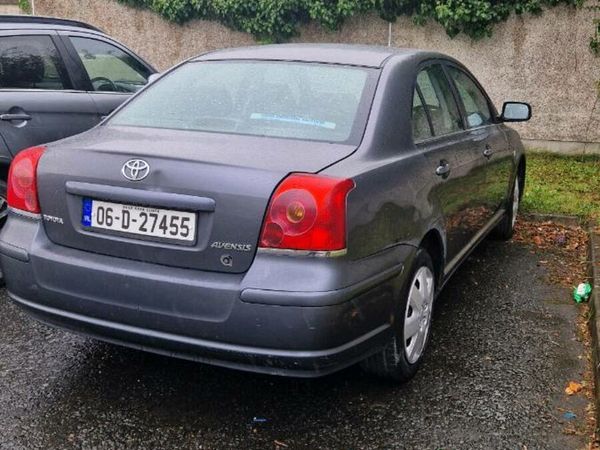 Toyota Avensis Saloon, Petrol, 2006, Grey