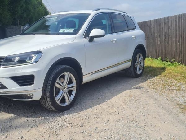 Volkswagen Touareg SUV, Diesel, 2016, White