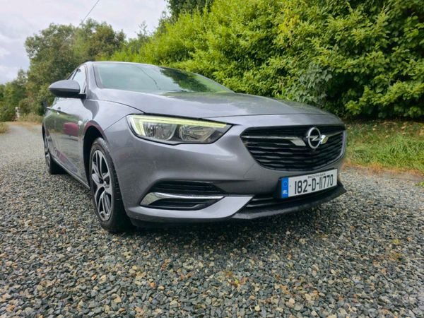 Opel Insignia Hatchback, Diesel, 2018, Grey