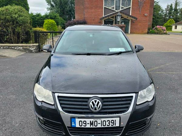 Volkswagen Passat Saloon, Diesel, 2009, Black