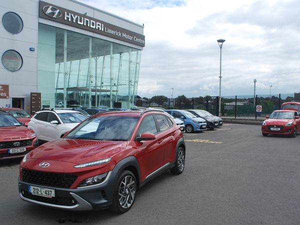 Hyundai KONA MPV, Petrol Hybrid, 2021, Red
