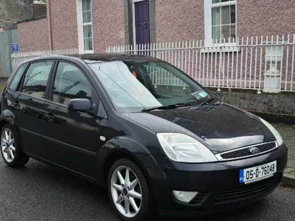 Ford Fiesta Hatchback, Petrol, 2005, Black