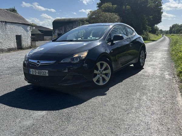 Opel Astra Hatchback, Diesel, 2012, Black