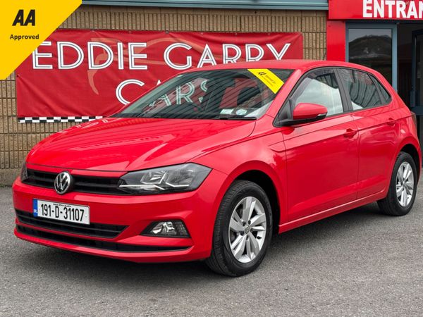 Volkswagen Polo Hatchback, Petrol, 2019, Red