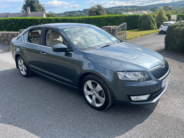 Skoda Octavia Saloon, Diesel, 2014, Grey