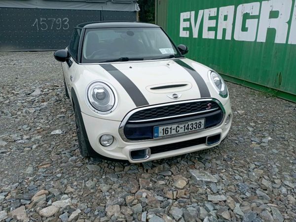 Mini Other Hatchback, Diesel, 2016, White