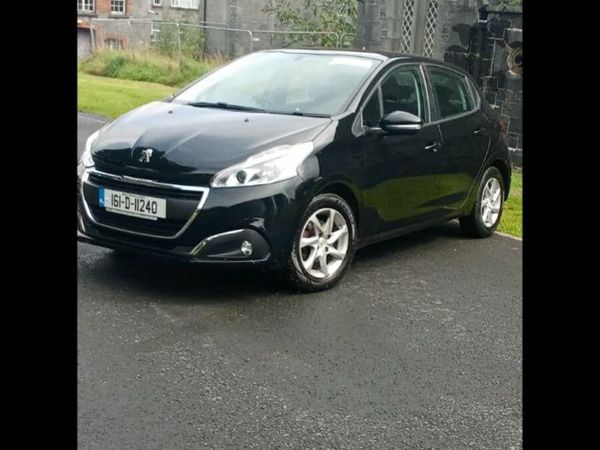 Peugeot 208 Hatchback, Petrol, 2016, Black
