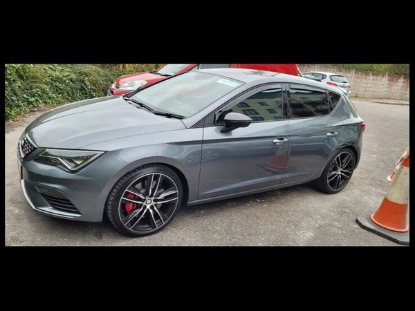 SEAT Leon Estate, Petrol, 2017, Grey