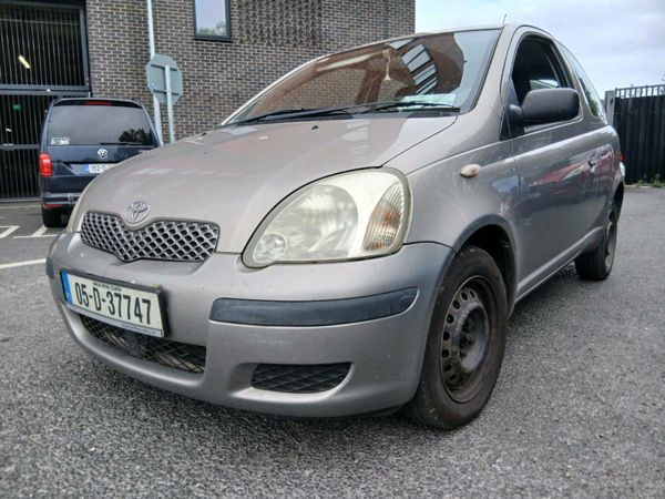 Toyota Yaris Hatchback, Petrol, 2005, Grey