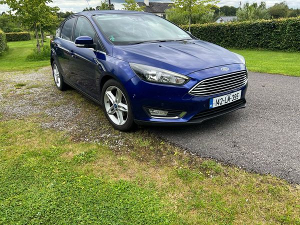 Ford Focus Hatchback, Petrol, 2014, Blue