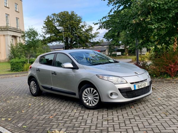 Renault Megane Hatchback, Diesel, 2010, Silver