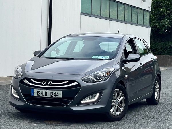 Hyundai i30 Hatchback, Diesel, 2012, Grey