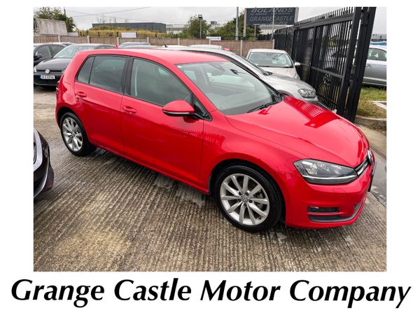 Volkswagen Golf Hatchback, Petrol, 2017, Red