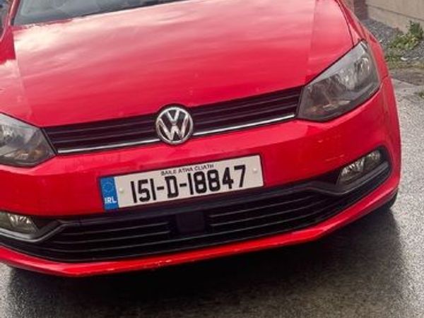 Volkswagen Polo Hatchback, Petrol, 2015, Red
