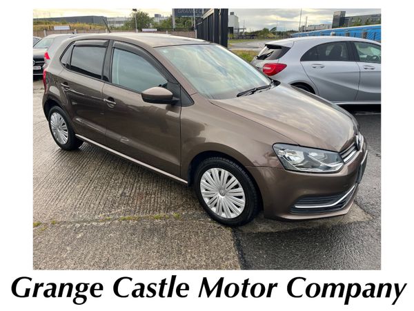 Volkswagen Polo Hatchback, Petrol, 2016, Brown