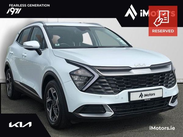 Kia Sportage MPV, Diesel, 2022, White